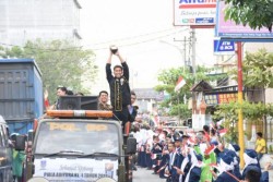 Ribuan Masyarakat Kota Tebing Tinggi Sambut Kedatangan Piala Adipura