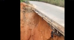 Ruas Jalan Ujung Batu–Batas Sumbar Banyak Rusak, Adam Syafaat Minta Pemprov Lakukan Perbaikan