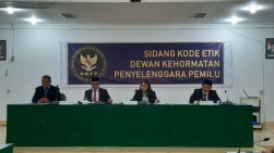 Salah Tulis Alamat Caleg, KPU Inhu Riau Disidang DKPP