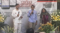 Sandiaga Luncurkan Aplikasi 'Rekat' untuk Kawal TPS Bareng Neno