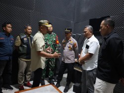 Satpol PP Kampar Segel 7 Warung Karaoke di Bangkinang, Diduga Langgar Perda