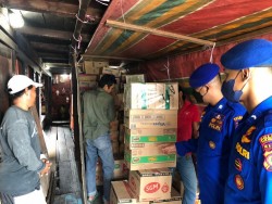 Satpolairud Meranti Gelar Patroli Laut, Periksa Setiap Kapal Nelayan di Tengah Laut