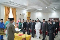 Sekda Rohil Lantik Pejabat Administrtor dan Pengawas Sebanyak 17 Orang, Sebut Jabatan Bukan Abadi