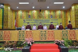 Sidang Paripurna Istimewa HUT Pekanbaru ke-237 di DPRD Pekanbaru Berjalan Khidmat