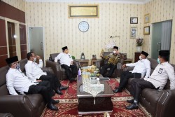 Silaturahmi Dengan Syahrul Aidi, Kemenag Riau Sampaikan Aspirasi Sekolah Agama