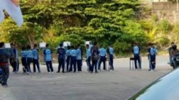 Siswa-Siswi SMK di Batam Diajarkan Menembak Pakai Senjata