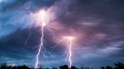 Suami Istri di Aceh Tewas Disambar Petir Saat di Sawah