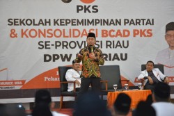 Syahrul Aidi dan Markarius Anwar Beri Semangat BCAD PKS se-Riau