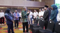 Syamsuar Minta Direktur Baru BSP Berani Berbenah Demi Kembalikan Marwah Riau