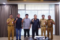 Temui Plt Gubri, PSPS Ajukan Pengelolaan Stadion dan Target Promosi ke Liga 1