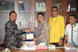 Temui Syahrul Aidi, DPRD Riau Sampaikan Warning Kedaulatan Negara Terancam di Riau