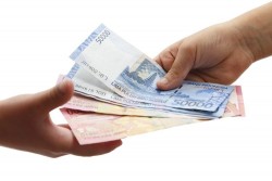 Terjerat Pinjaman Online, Dona Kehilangan Pekerjaan