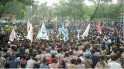 Terkait Karhutla, Mahasiswa Minta Kapolda Riau Dicopot