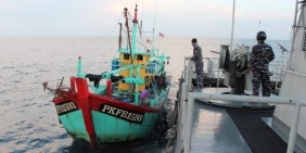 TNI AL Tangkap Kapal Ikan Asal Malaysia di Selat Malaka