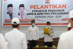 Usai Lantik 93 DPD PKS Se-Sumbagut, Ini Pesan Hendry Munief Kepada Pengurus