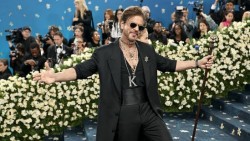 Usia 60 Tahun Masih Bugar, Shah Rukh Khan Ungkap Rahasia Jaga Tubuh Tetap Fit