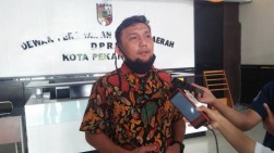 Vakinasi Covid Lansia Berkerumunan, DPRD Pekanbaru Minta Panitia Lebih Siap