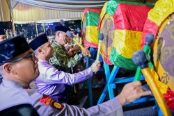 Wabup Bengkalis Lepas Pawai Takbir Idul Adha 1447 H, Ribuan Warga Padati Lapangan Tugu