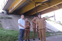 Wako Agung Tegaskan PKL Dilarang Bangun Lapak di Trotoar dan Drainase, Pemko Siapkan Lokasi Relokasi
