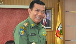 Wako Pekanbaru Ajak Masyarakat Rekam e-KTP di Stadion Rumbai