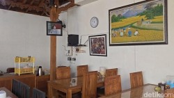 Warung Nunung di Solo-Boyolali Sepi, Hanya 1-2 Pembeli Saat Jam Makan