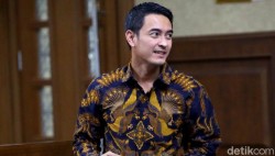 Zumi Zola Divonis 6 Tahun Penjara Terbukti Terima dan Beri Suap